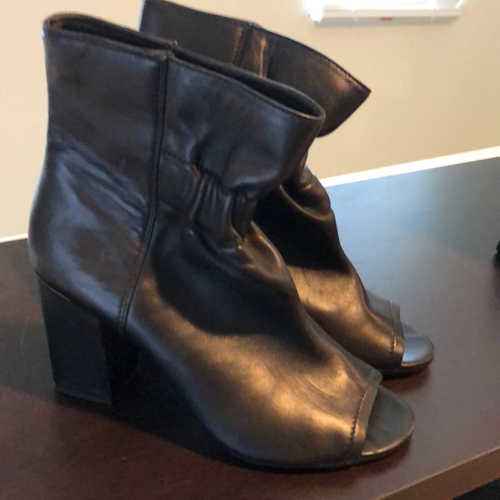 Gently worn open toe chunk heel boot shoe.